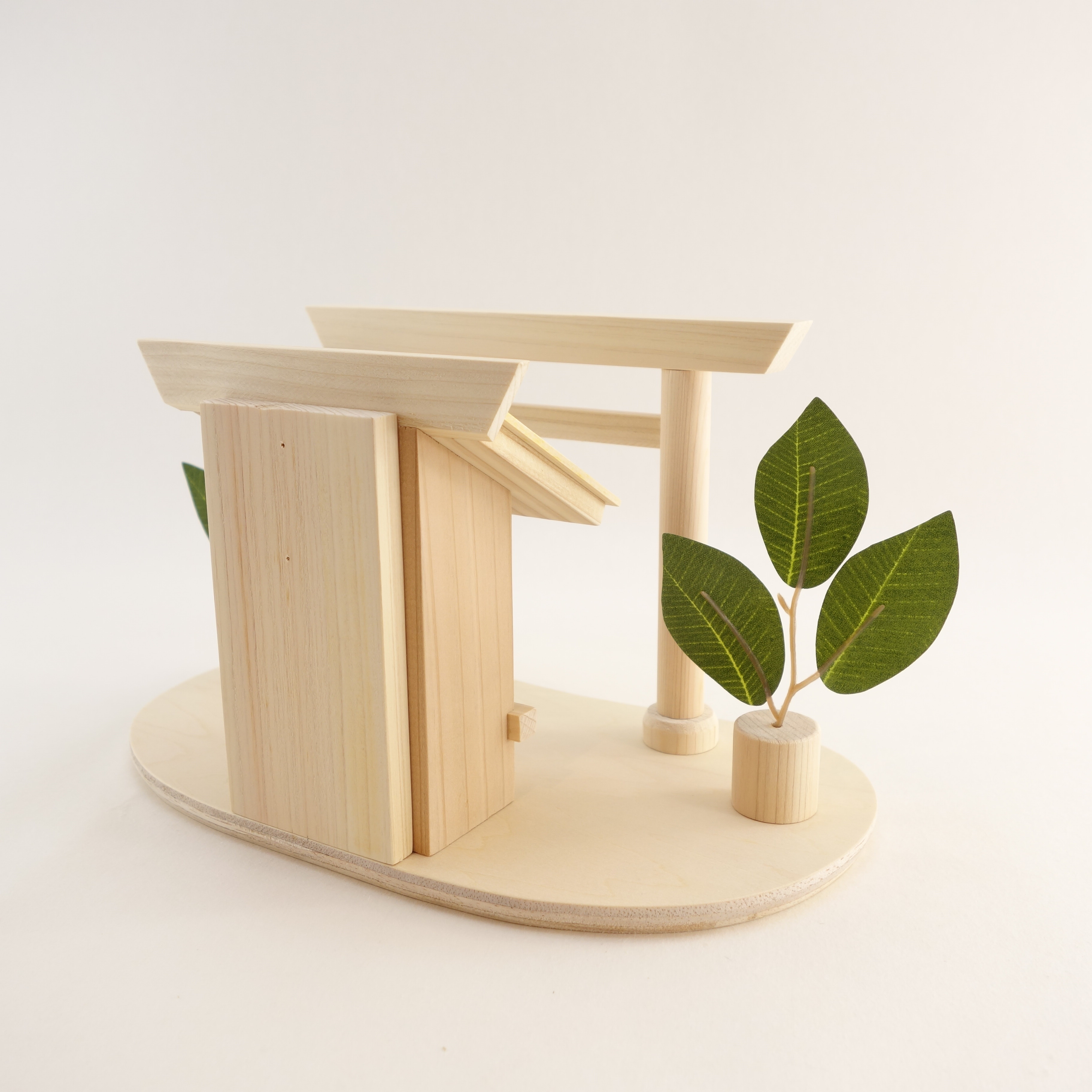 お守り神社《板葺き》壁掛け可　　神棚　お守り入れ