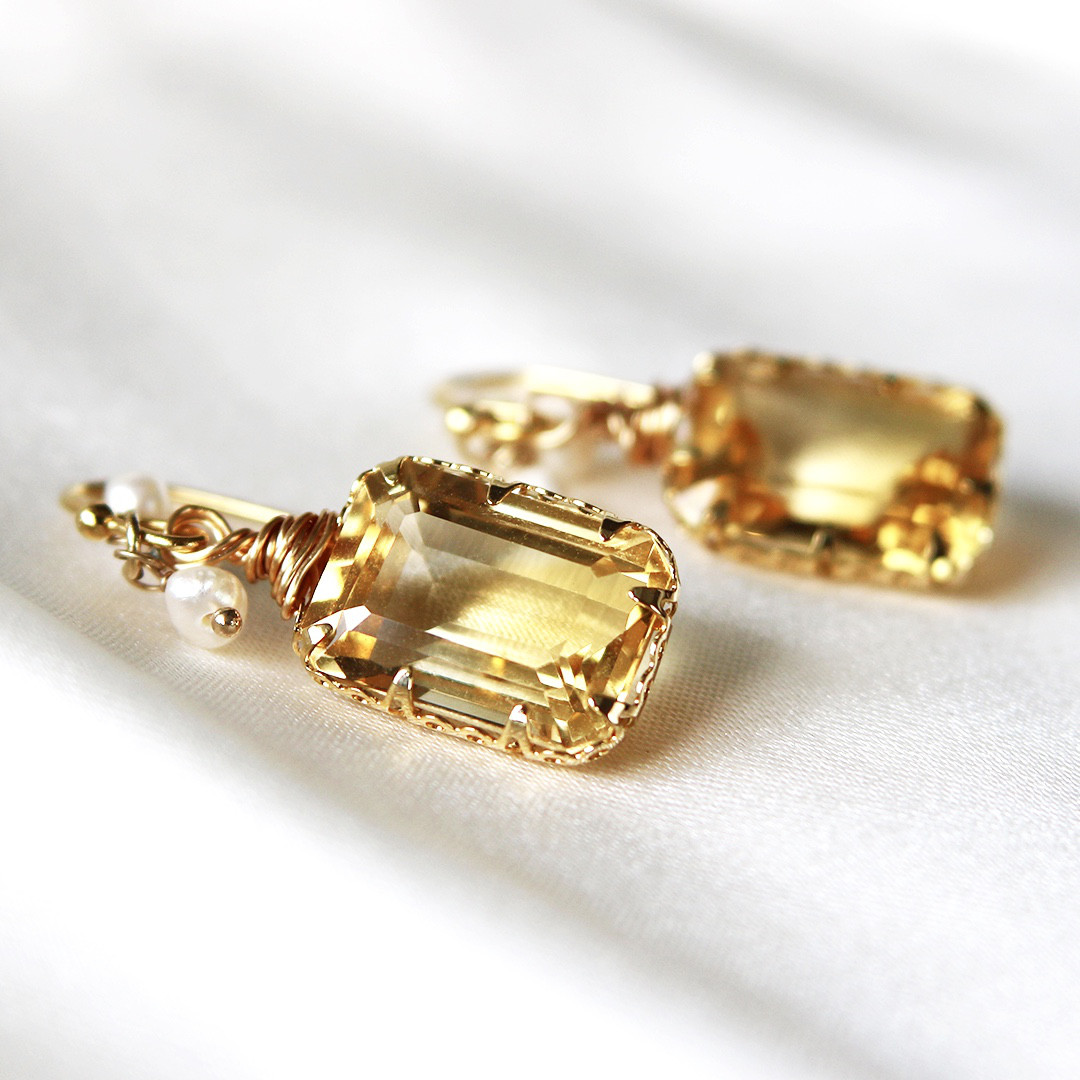 【金木犀色のきらめき】Dolciumi Grande・ピアス（大粒シトリン約14×10mm）金属アレルギー対応