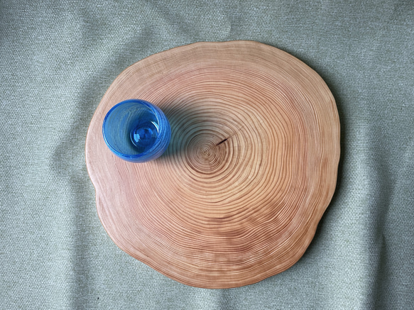 【割れ防止加工】皮無し桧丸太の輪切り　直径35ｃｍ前後　厚み3ｃｍ また