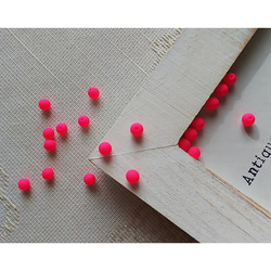 ポンポンピンク　チェコビーズ　4mm 20個 3枚目の画像