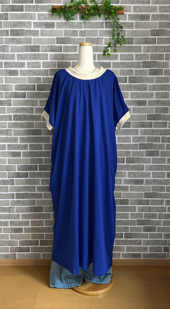 綺麗なロイヤルブルーニットロングワンピース ワンピース Kym