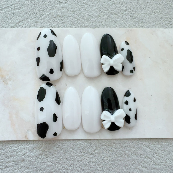 ダルメシアン ロング ネイルチップ 白黒 モノトーン リボン 立体 3D 犬  