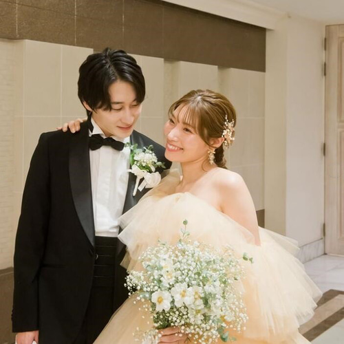 実例写真！ウェディングドレス シャンパンベージュ オフショルダー  