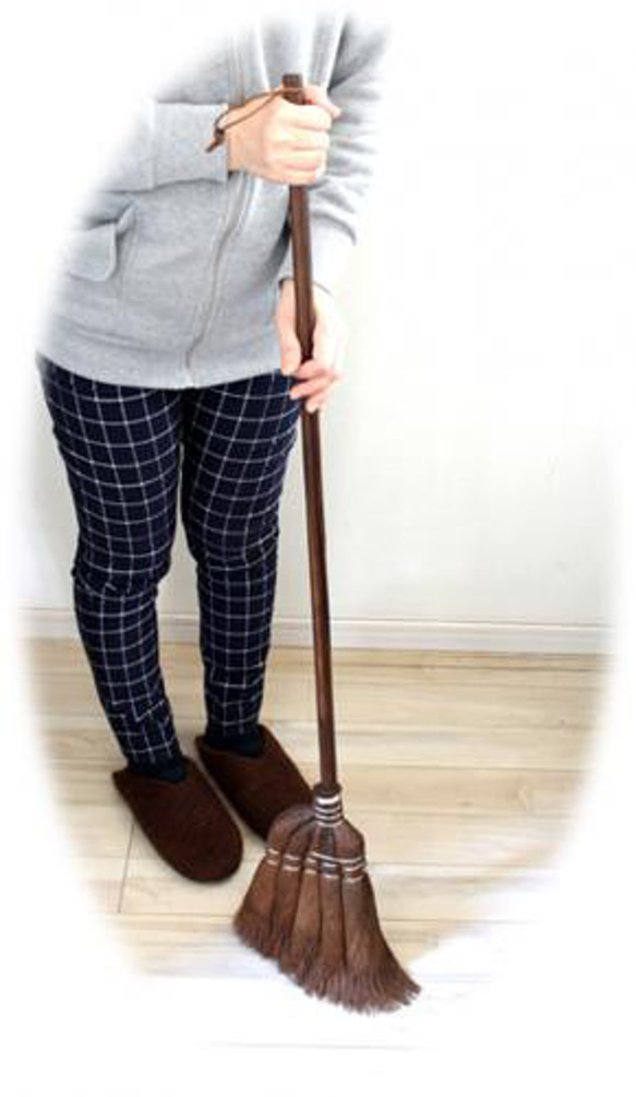 【高田耕造商店】 しゅろのやさしいほうき/焼檜/長柄（1045）  S1491981655(11440円)