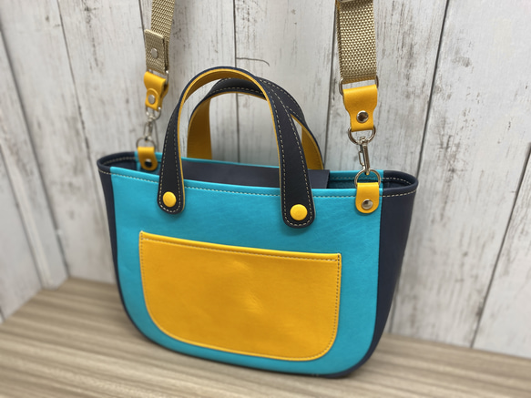 カラフルトートL　本革　レッド／チョコ　２色 13枚目の画像