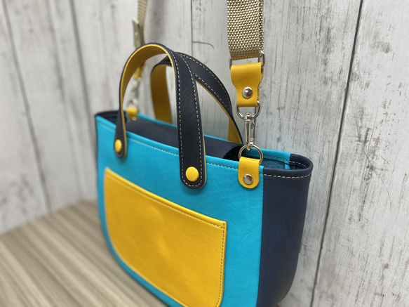 カラフルトートL　本革　レッド／チョコ　２色 14枚目の画像