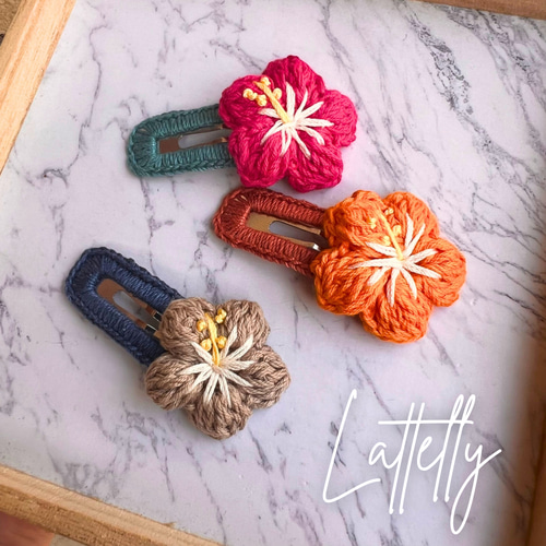 ハイビスカスパッチンピン/ベージュ ヘアピン Lattelly 通販 18091275