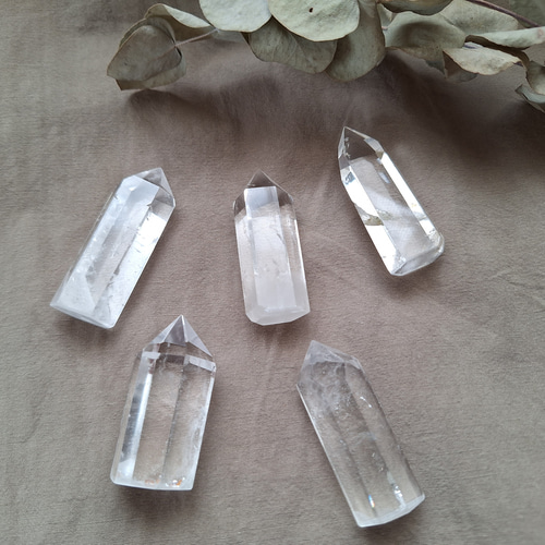 透明度100%の水晶です【350グラム】特大です！ 透明度100%の水晶です