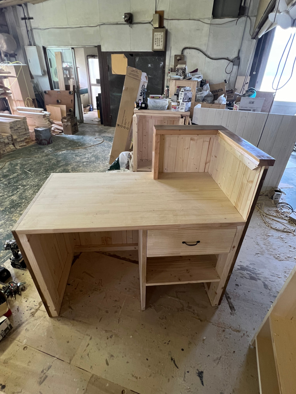 レジカウンター　受付カウンター　テーブル 