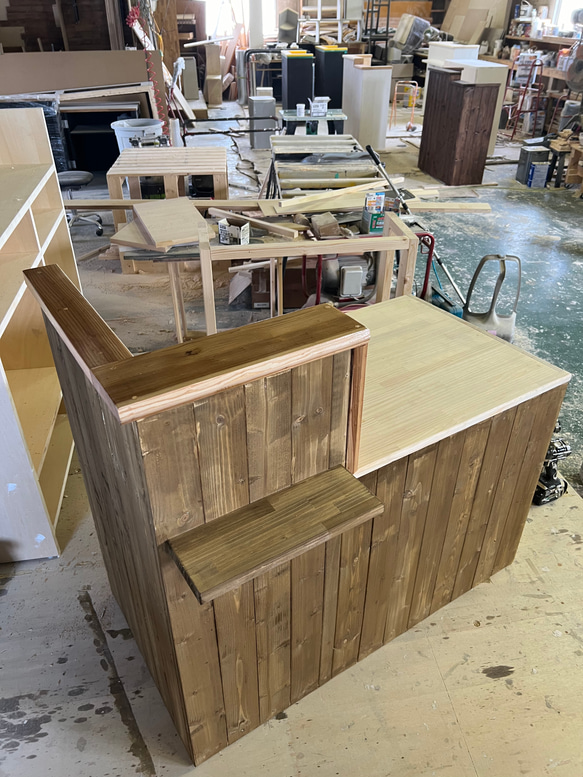 レジカウンター　受付カウンター　テーブル 