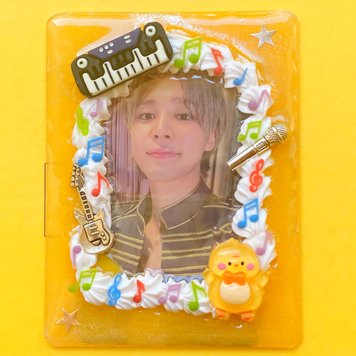 ★専用★BTS ジミン MUSE ひよこ キーリング トレカケース ラゲッジタグ トレカケース 2個セット キーホルダー ひよこ 楽器 MUSE ジミン