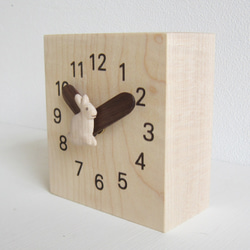 うさぎのスクエアー置き時計 2枚目の画像