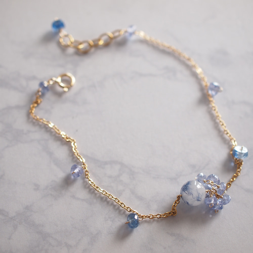 デュモルチェライトインクォーツとタンザナイトのブレスレット  