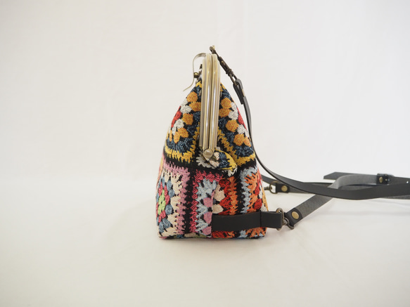 グラニースクエア風ゴブラン　カシメ留め口金の２wayバッグ 7枚目の画像