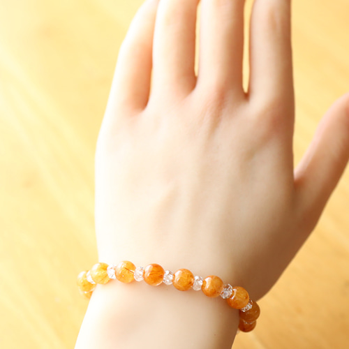 ☆プレミアムブレス☆…☆オレンジルチルクォーツ：7.5ミリ＆水晶