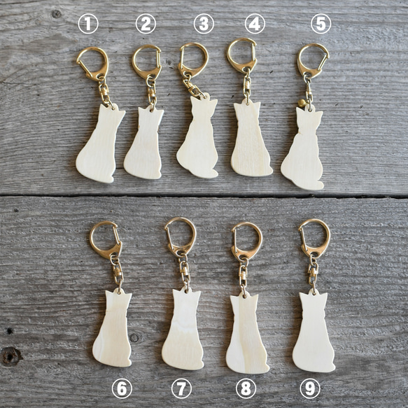 本象牙製　猫の後ろ姿　キーホルダー 3枚目の画像