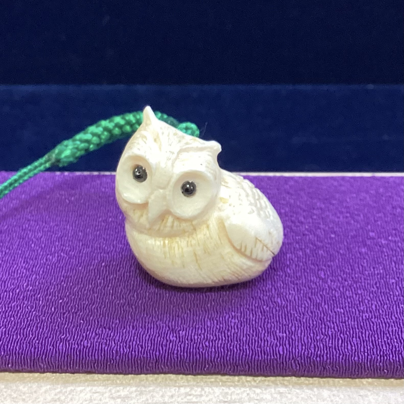か*ん様 天然素材牙彫刻フクロウ新品 木彫りフクロウ｜マライカ公式通販