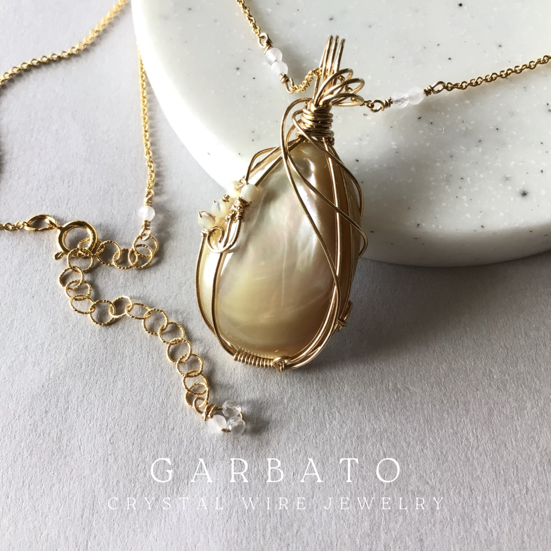 高瀬貝のペンダント