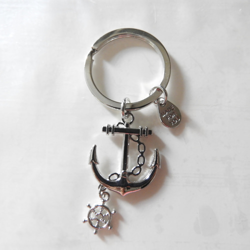 希少】GUCCI キーホルダーキーリングアンカーイカリロゴ付属品有り