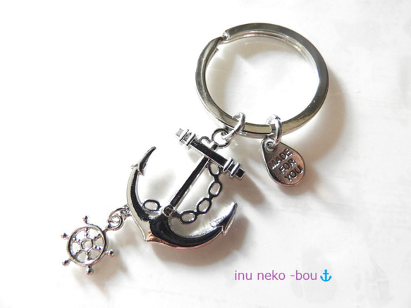 【希少】GUCCI キーホルダー　キーリング　アンカー　イカリ　ロゴ　付属品有り 希少】GUCCI キーホルダー キーリング アンカー イカリ ロゴ 付属品有り