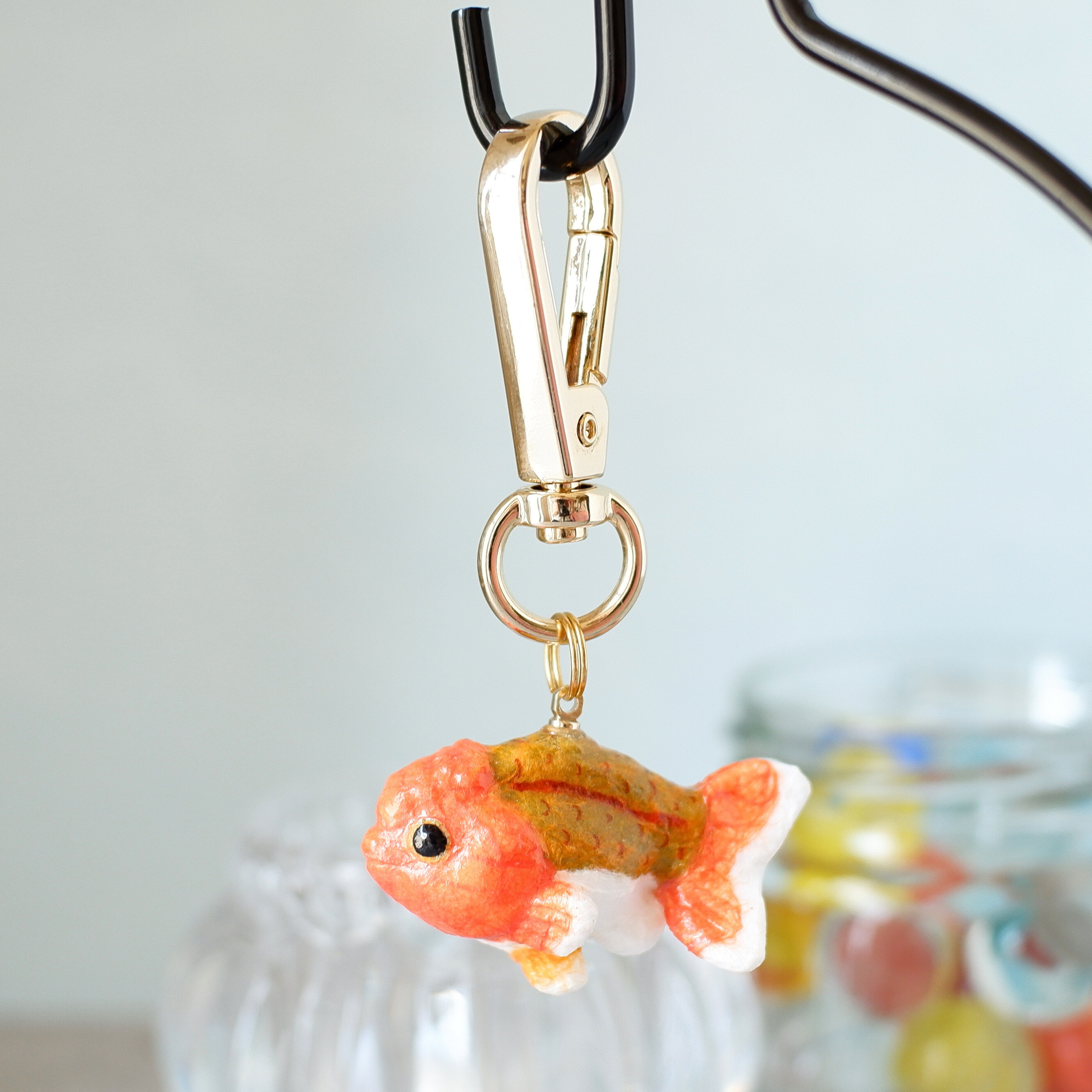 品数豊富！ ハンドメイド刺繍キーホルダー焼き魚と茶トラさん