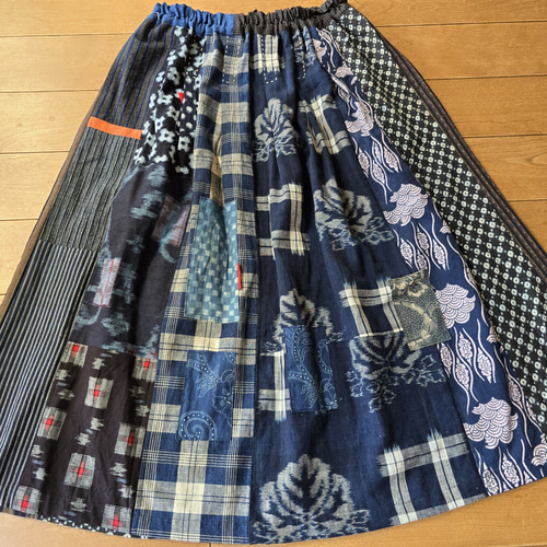 着物リメイク 絣のボレロとギャザースカートのセット 書生絣 雪ん子 着物リメイク 絣のボレロとギャザースカートのセットアップ 書生絣 雪ん子