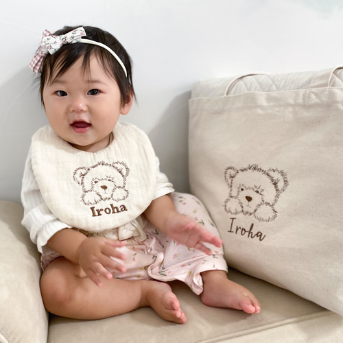 ミキハウス ☆ 新品　クマ　刺繍　バッグ　ママバッグ　保育園　幼稚園 ミキハウス ☆ 新品クマ刺繍バッグママバッグ保育園幼稚園