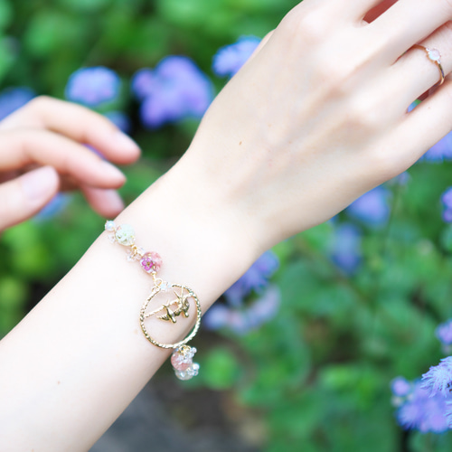 お花と小鳥のラピスデザインブレスレット 素敵な逸品 アレルギー