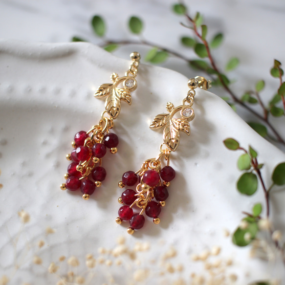 天然石〉ジェイド＆リーフの秋色ピアス/イヤリング ピアス（その他