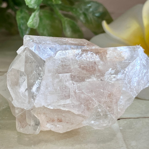 ヒマラヤ✨ レインボー マニカラン産 ピンク水晶 原石