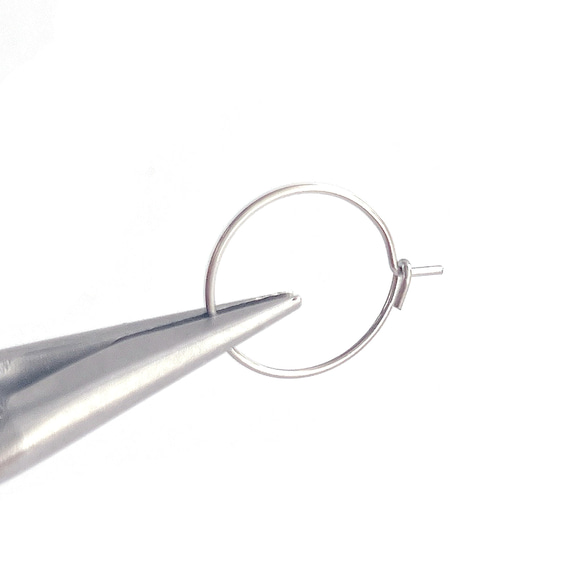 ese76-1【20個/10ペア】約15mm 太さ約0.7mm 華奢 リング状 フープピアス 金具 サージカルステンレス 3枚目の画像