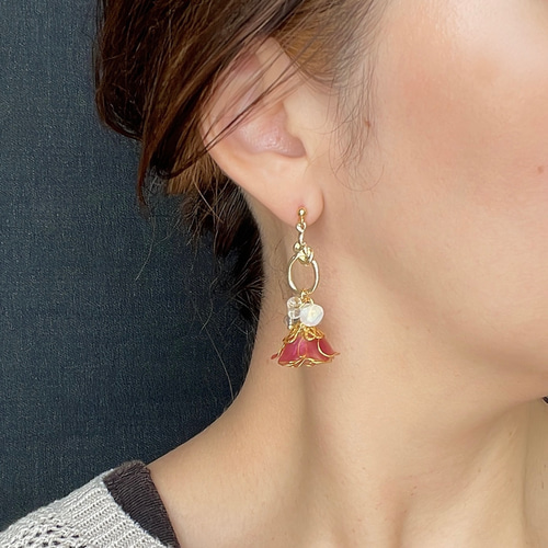 色が変わる薔薇揺れるピアス/イヤリング ٭❀* 大人可愛い・華やか 上品 
