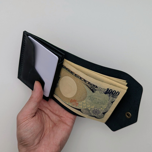 在庫限り】軽く持ち運べる薄型三つ折り財布 マチあり ダーク