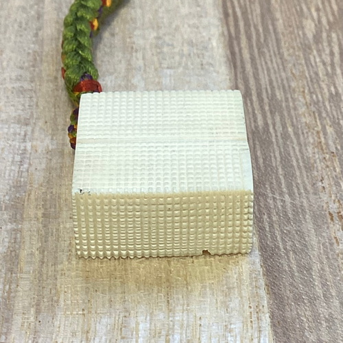 ☆本象牙根付（豆腐に鎹い、ぬかに釘）Y-54※※ キーホルダー 石橋象牙店