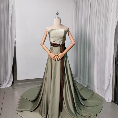 送料無料！カラードレス ピスタチオグリーン ベアトップ サッシュ  