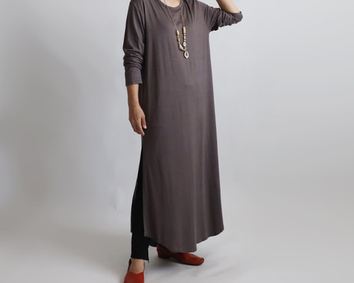 【新品タグ付き】UNTITLED 04（2LT）カットソーロングワンピース ワンピース ロングワンピース ロング丈 リブ カットソー 長袖