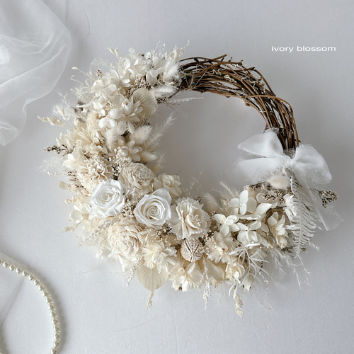 フラワー・リース Maho ホワイトフラワーリース(35cm) | 【公式】Michika Flower Design