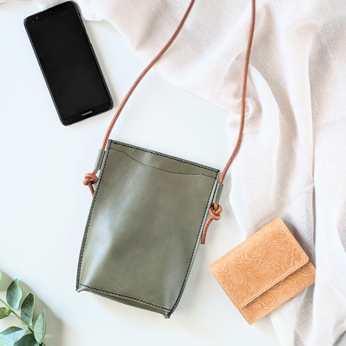 MCM 肩掛けポシェット　サコッシュ MCM 肩掛けポシェット サコッシュ