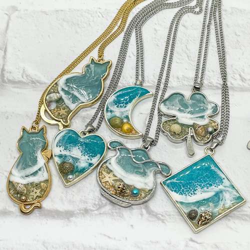 猫のkahakaiネックレス☆エポキシレジン ネックレス・ペンダント