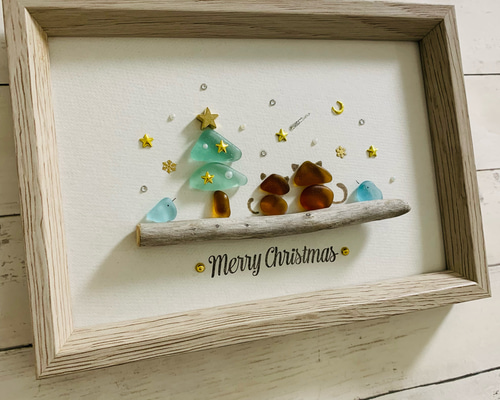 みときち　Xmasを祝うネコ　シーグラス／天然石／壁掛け／猫／クリスマス みときち様専用 Xmasを祝うネコ シーグラス／天然石／壁掛け／猫
