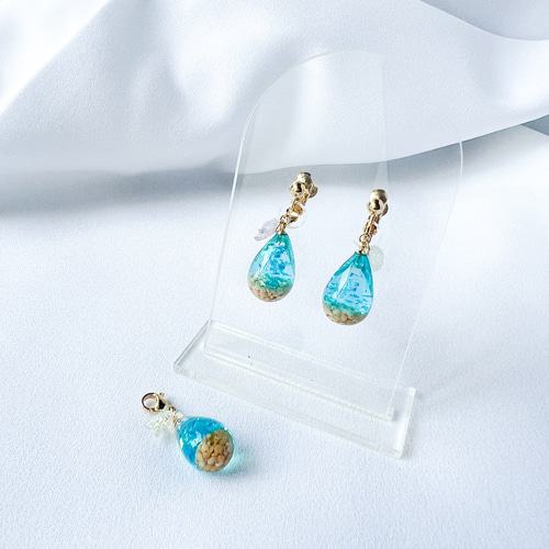 海 レジン 雫 ラメ ブルー 夏 イヤリング・ピアス イヤリング