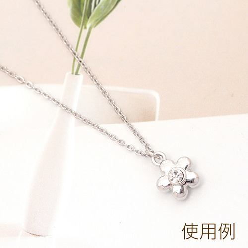 M13795 6個 フラワーチャーム メタルチャーム 五弁花 ラインストーン