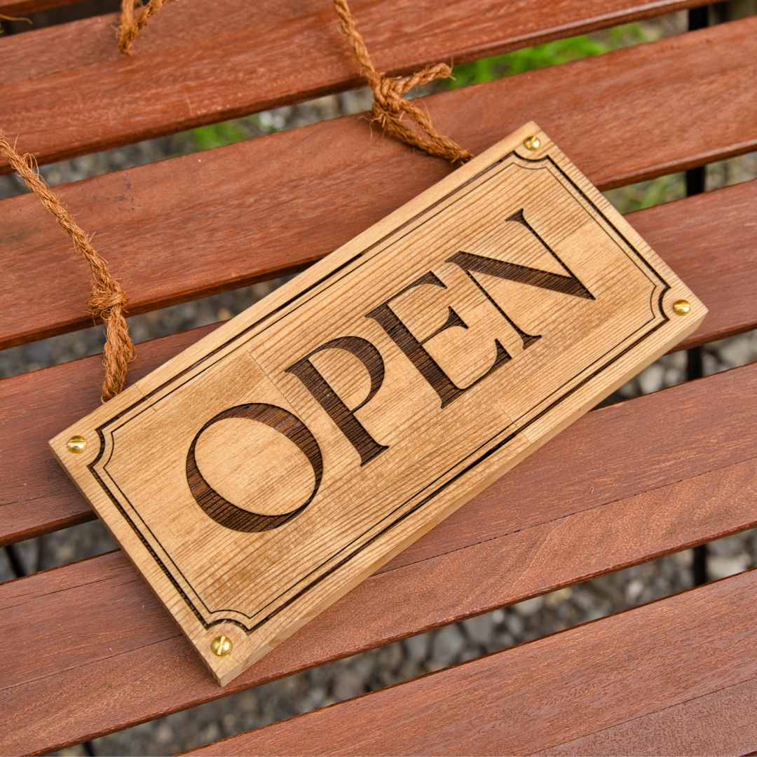 レトロ調の木製店舗看板 表札 OPEN CLOSED/吊り下げ/レーザー彫刻
