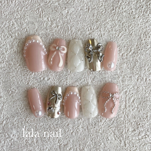 ネイルチップ つけづめ 人気 貼るだけつけ爪 結婚式 かわいい リボン ピンク Amazon | ネイルチップ 付け爪 チップ 3D リボン付き 24枚