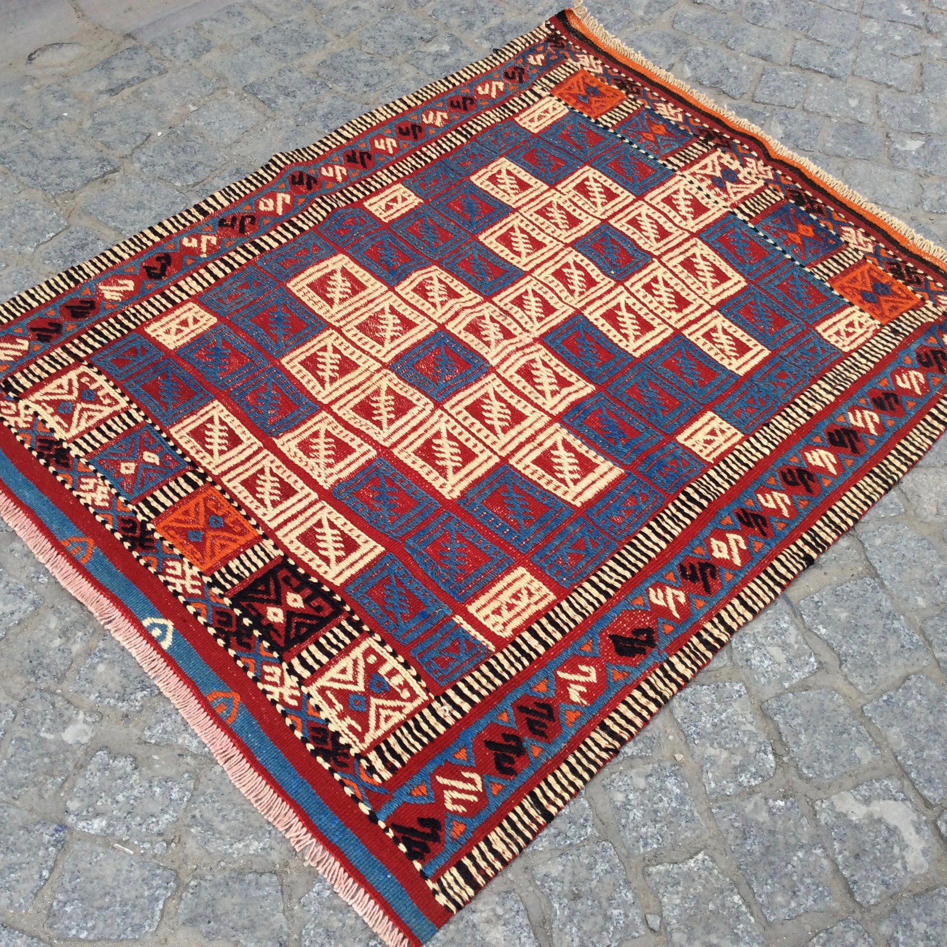 オールドキリム トルコ 手織りラグ 107x82cm