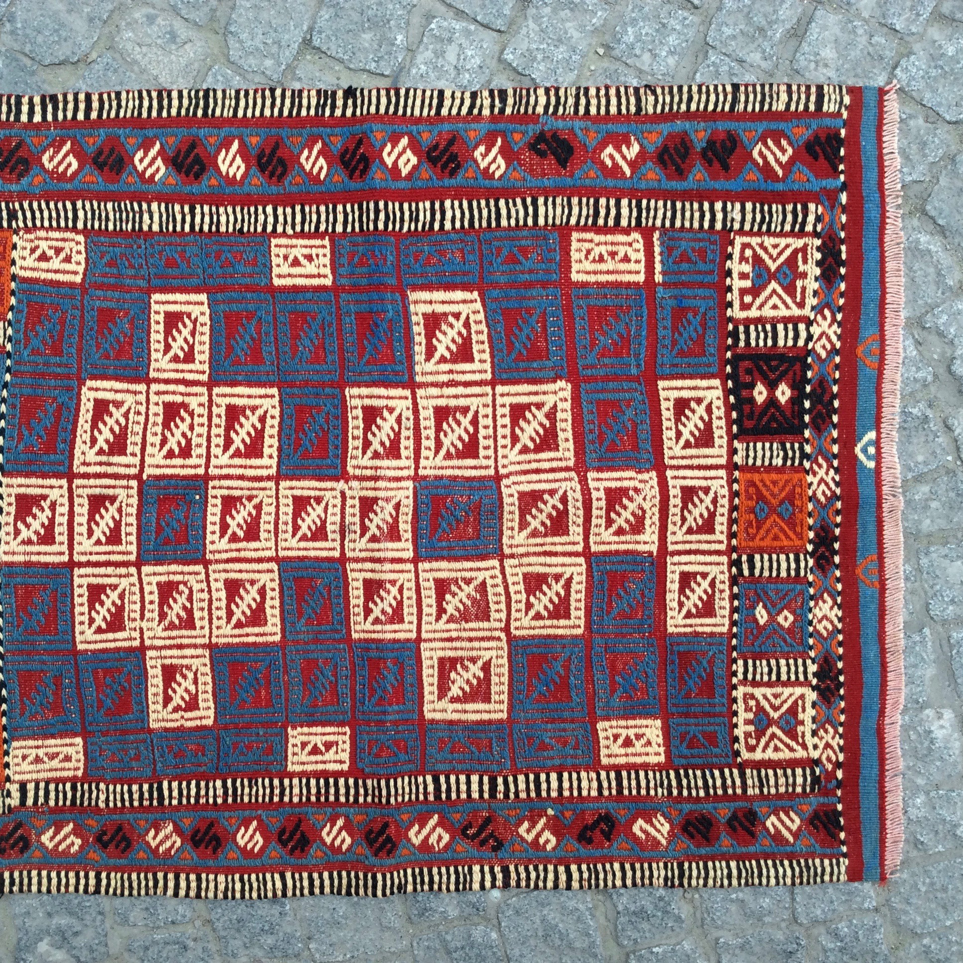 オールドキリム トルコ 手織りラグ 107x82cm