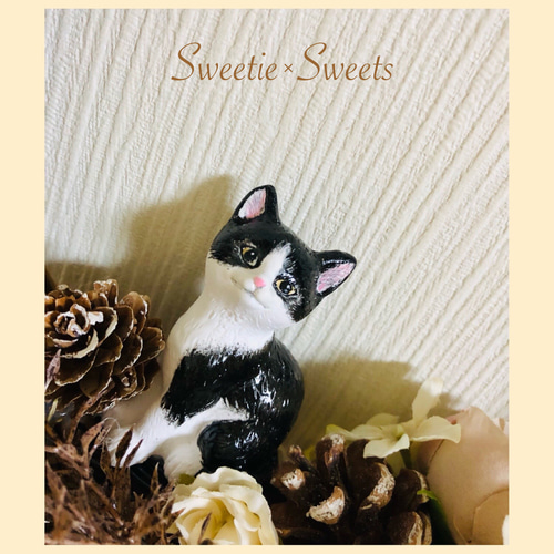 ショルダーバッグを下げた白黒ねこさん ショルダーバッグを下げた白黒ねこさん 【公式通販】