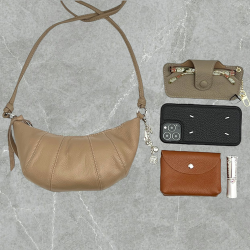 本革 クロワッサン レザー ショルダーバッグ サコッシュ スマホポーチ