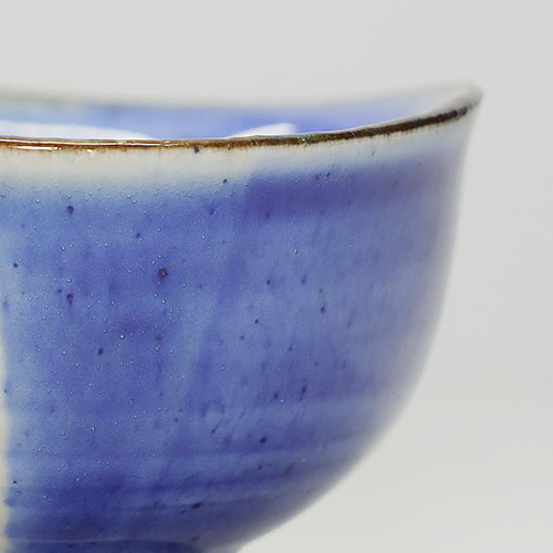 砥部焼 おしゃれ「ぐい呑み 三角 青」お猪口 酒器 小鉢 シンプル 陶器