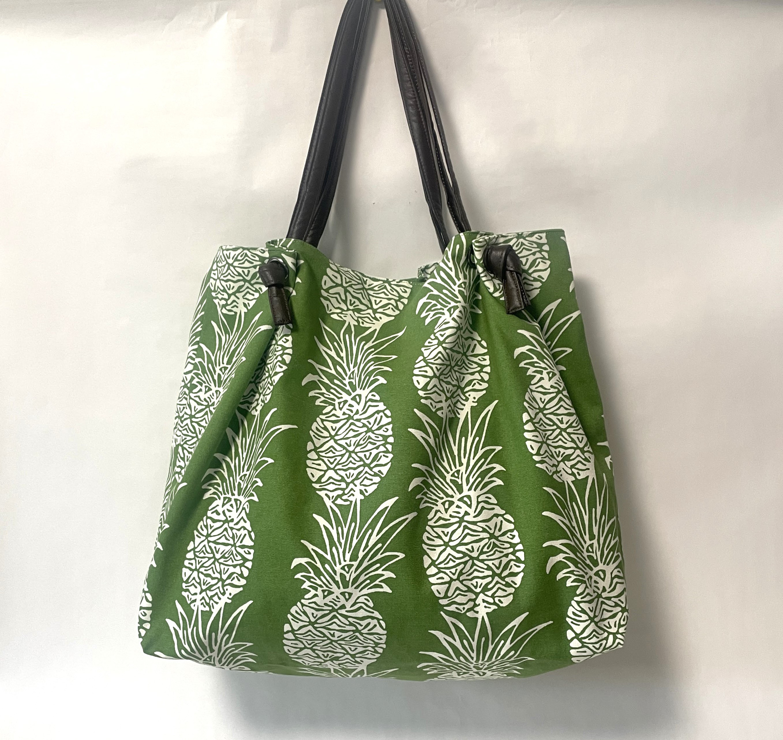 TOTE BAG ～プチ旅行などにも最適　軽いのに大容量なデイリーバック～